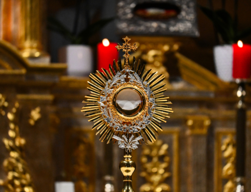 2026 01 28 d. Kauno arkivyskupo Kęstučio Kėvalo kvietimu, Kauno arkivyskupijos tikybos mokytojai ir katechetai dalyvavo maldos vakare.